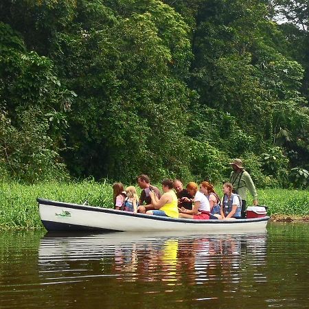 Tortuguero Adventures Guesthouse Bagian luar foto