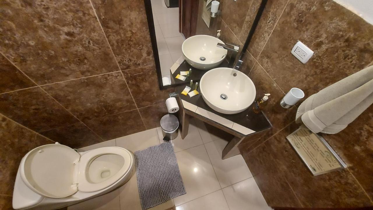 Tortuguero Adventures Guesthouse Bagian luar foto